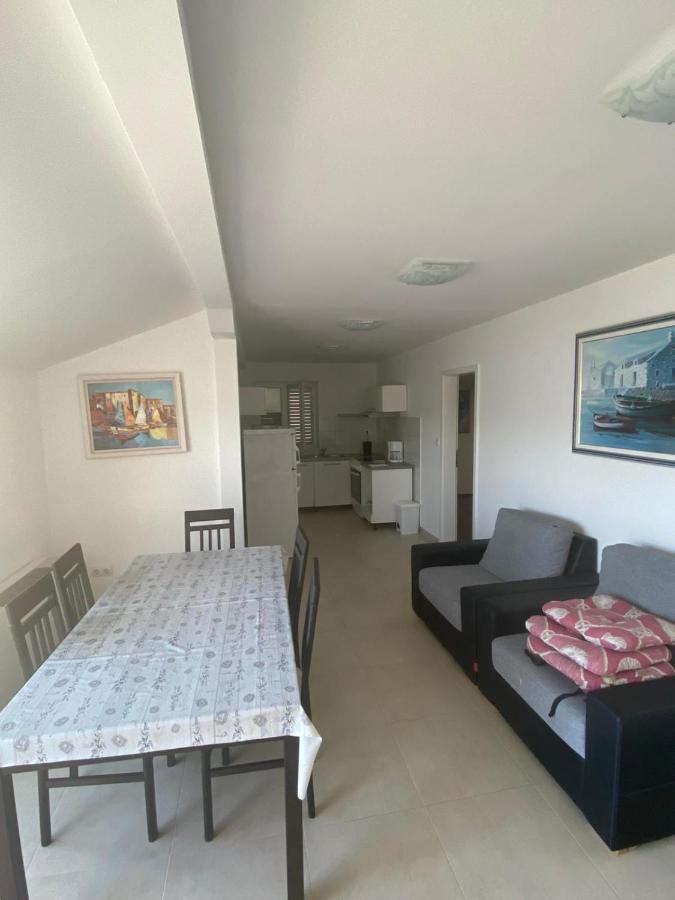 Ferienwohnung Genesis 4 Trogir Exterior foto