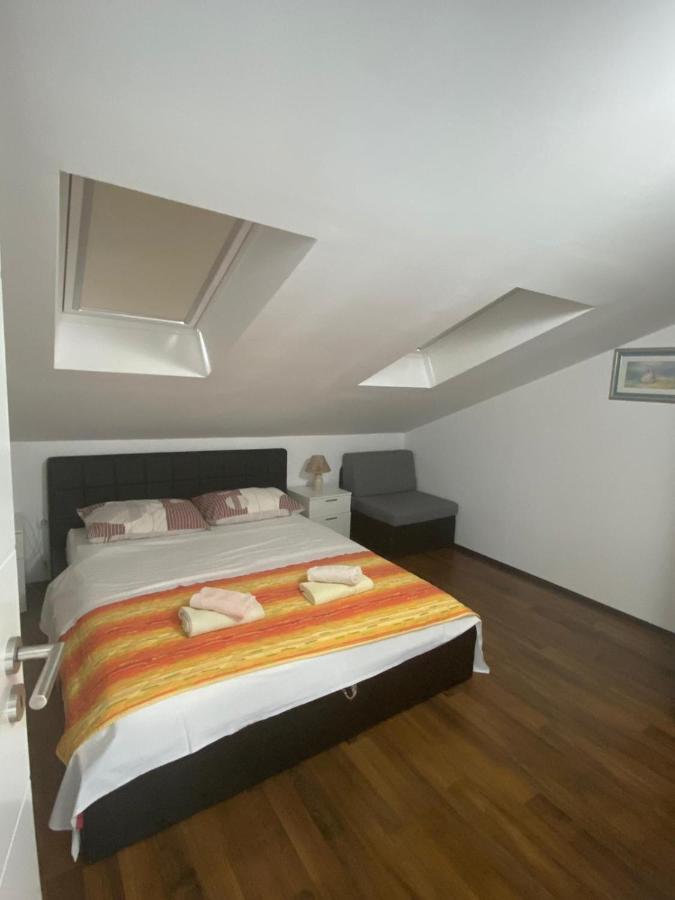 Ferienwohnung Genesis 4 Trogir Exterior foto